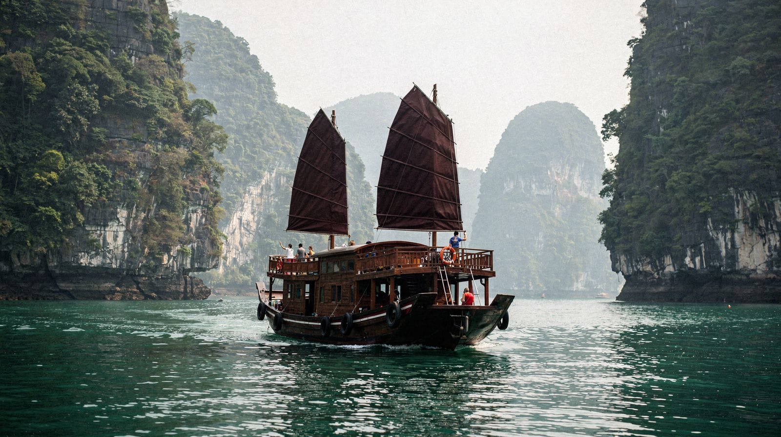Ha Long Bay Cruise Mistakes I See Travellers Make (and How to Avoid Them)