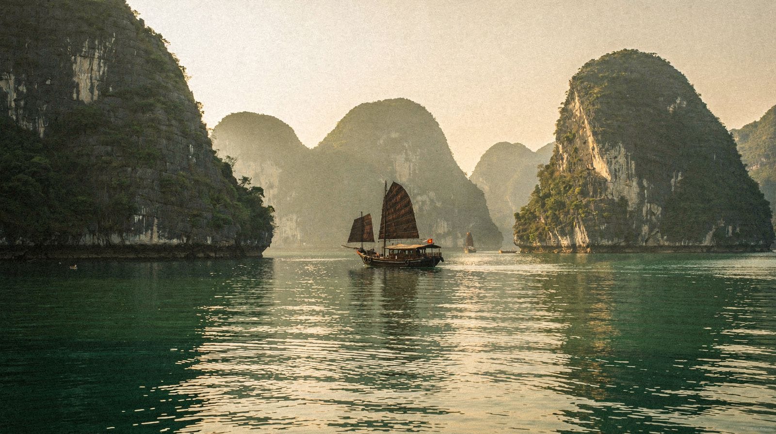Things to Know Before Visiting Vietnam: The Few That Really Matter