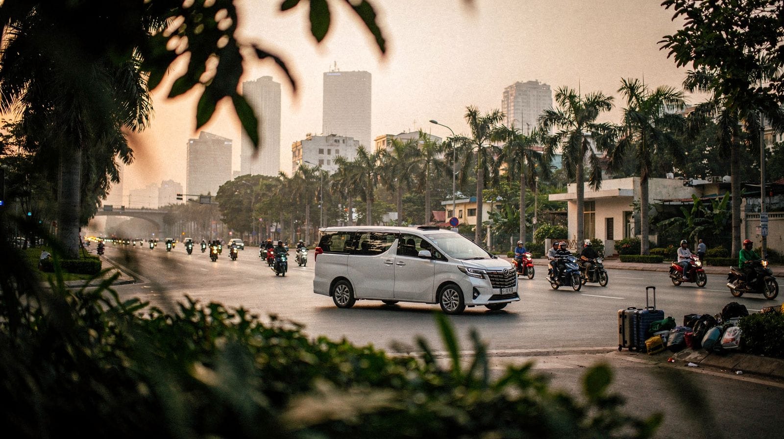 Da Nang Airport Transfers: Getting to the City, My Khe and Hoi An