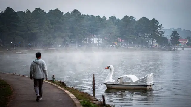 Da Lat Easy Rider Tours: Exploring the Highlands as a Passenger