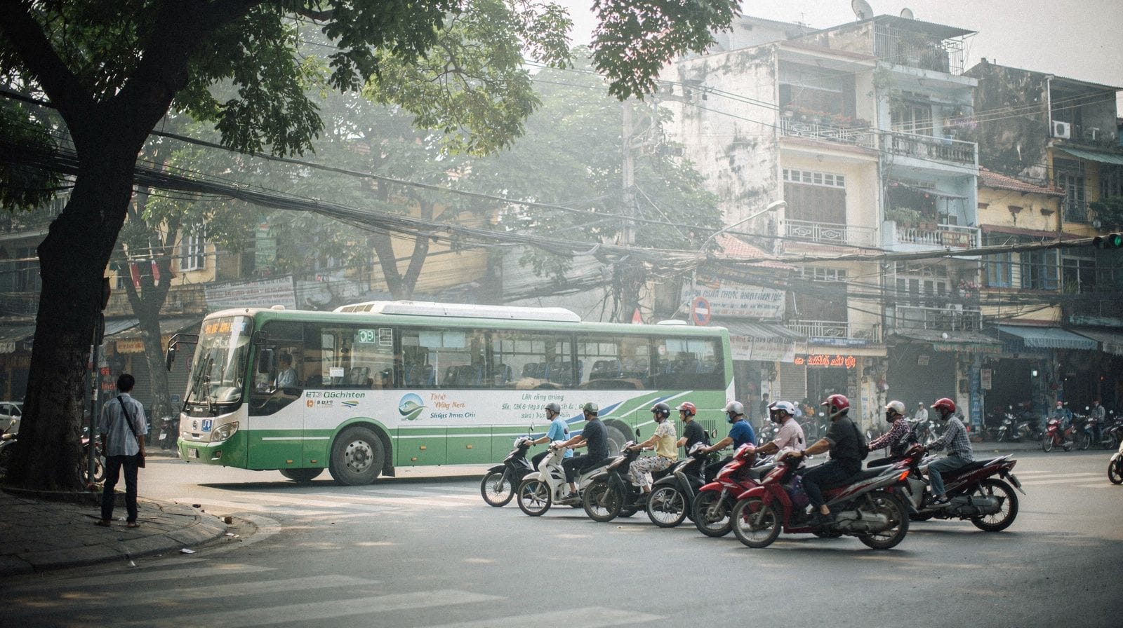 Domestic Flights in Vietnam: When Flying Is the Right Call