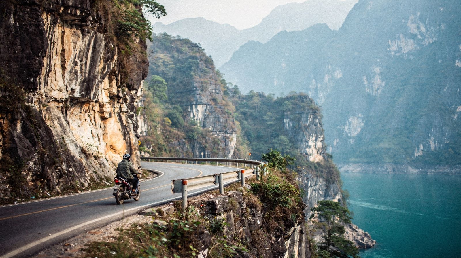 Ha Giang Loop Tours: Easy Rider, Self-Ride or Car?