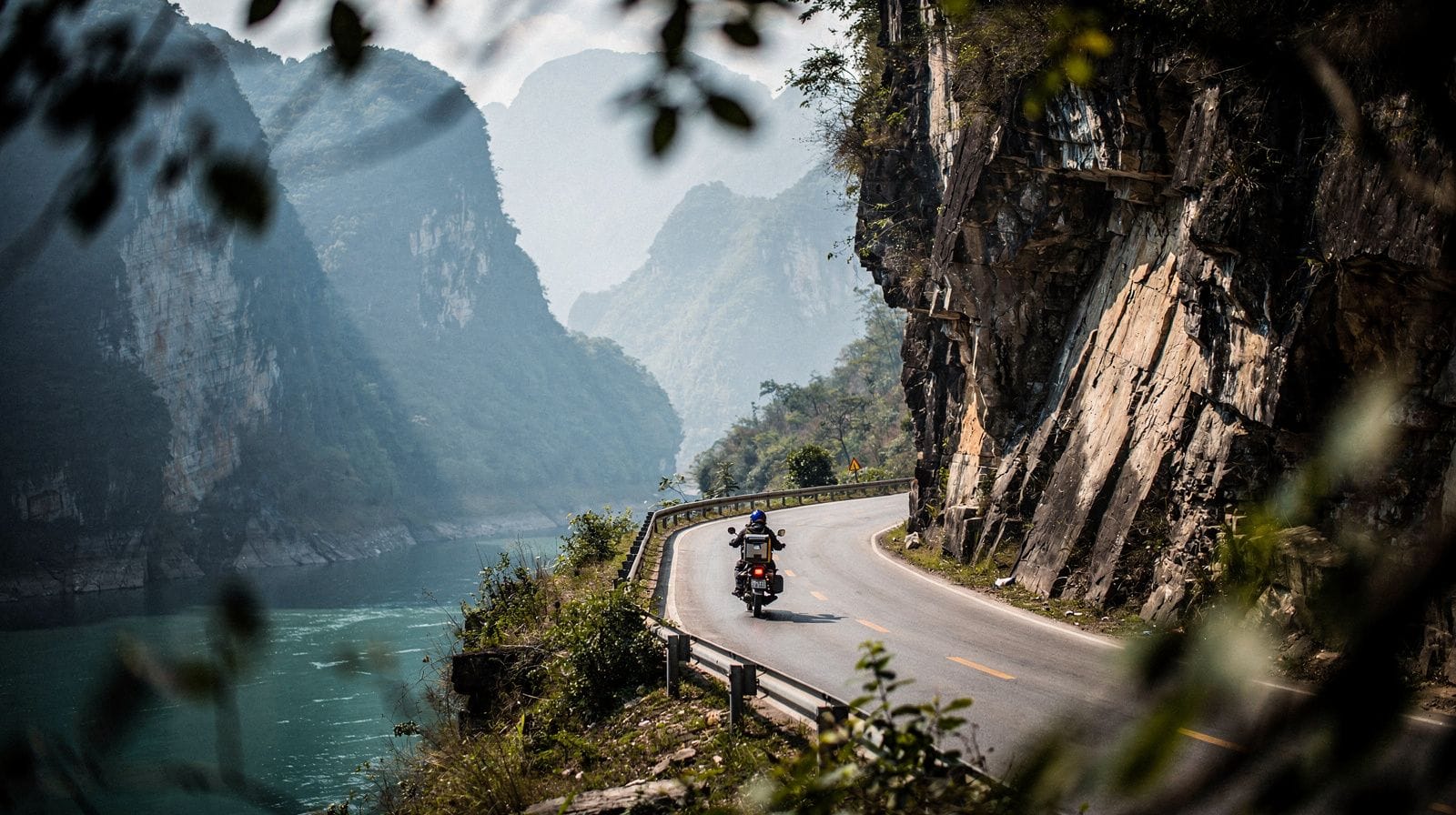 Hai Van Pass Tours: Riding the Coast Road Between Hue and Da Nang