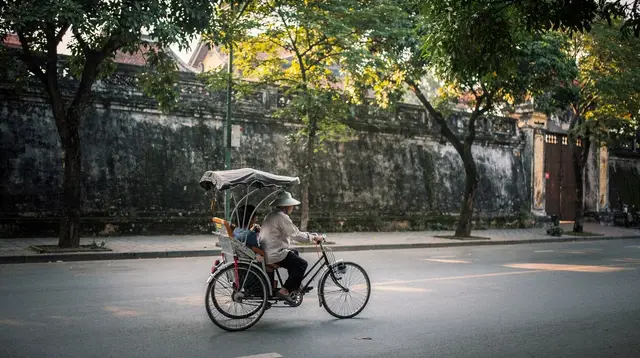 Hanoi Vespa and Cyclo Tours: Which Ride Suits You