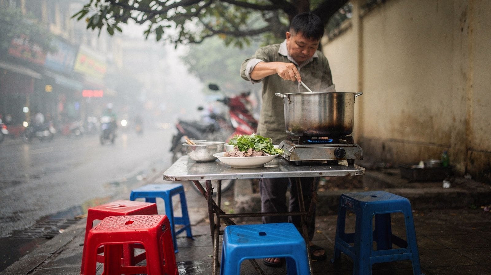 Ho Chi Minh City Street Food Tours: Which Format Suits You