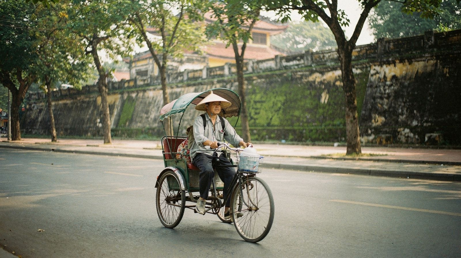 Hoi An Vespa and Cyclo Tours: Which Slow Way to See the Town?