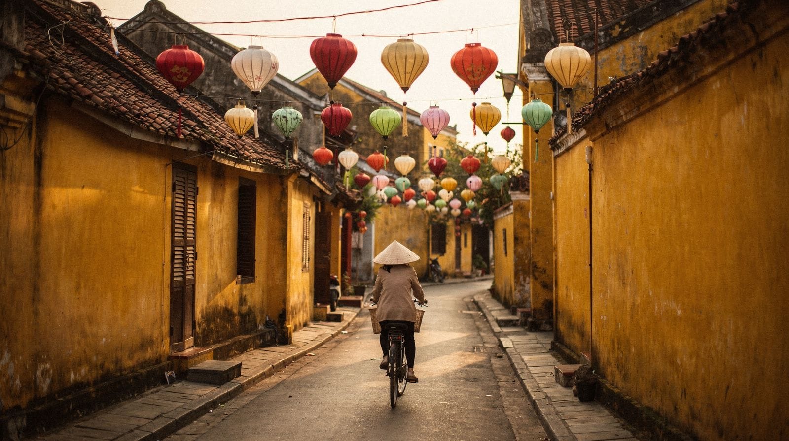 Hue or Hoi An: Which One Deserves Your Time in Central Vietnam?