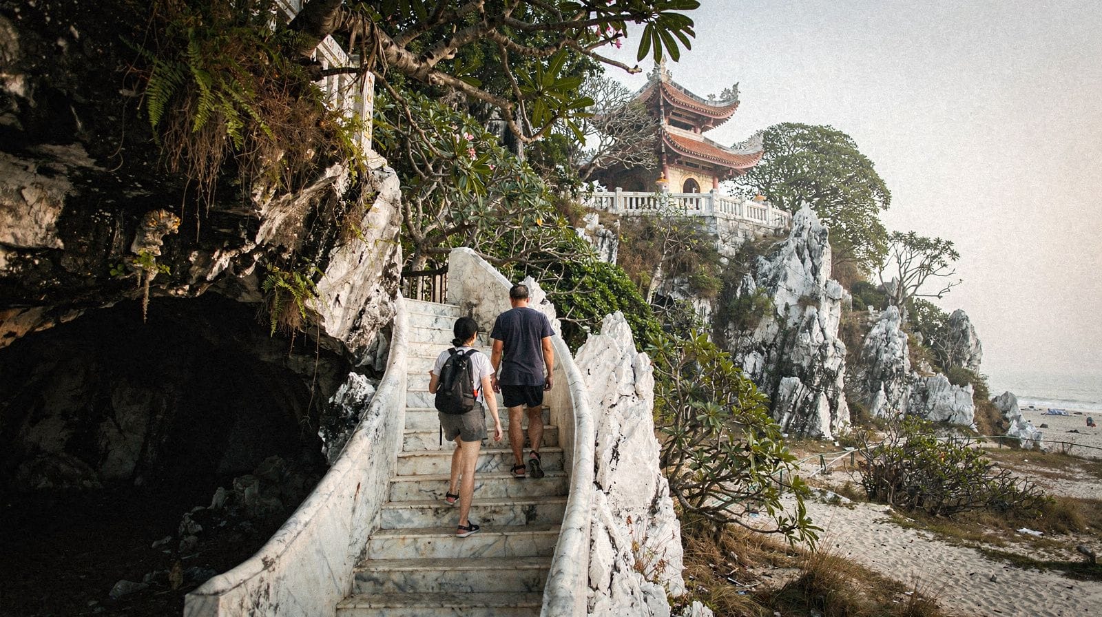 Marble Mountains and Da Nang Nature Tours: Caves, Pagodas and Peaks