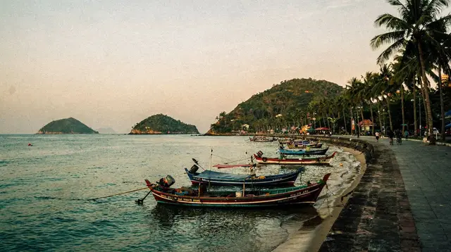Nha Trang City Tours: Po Nagar, Pagodas, Markets and the Seafront