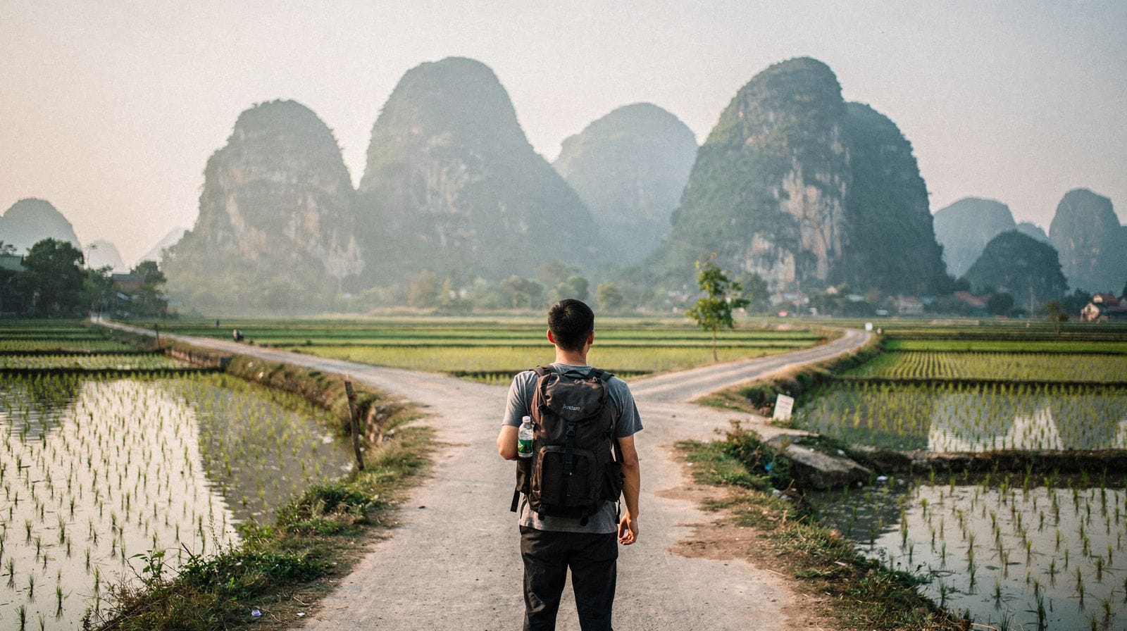 eSIM and SIM Cards in Vietnam: Staying Connected